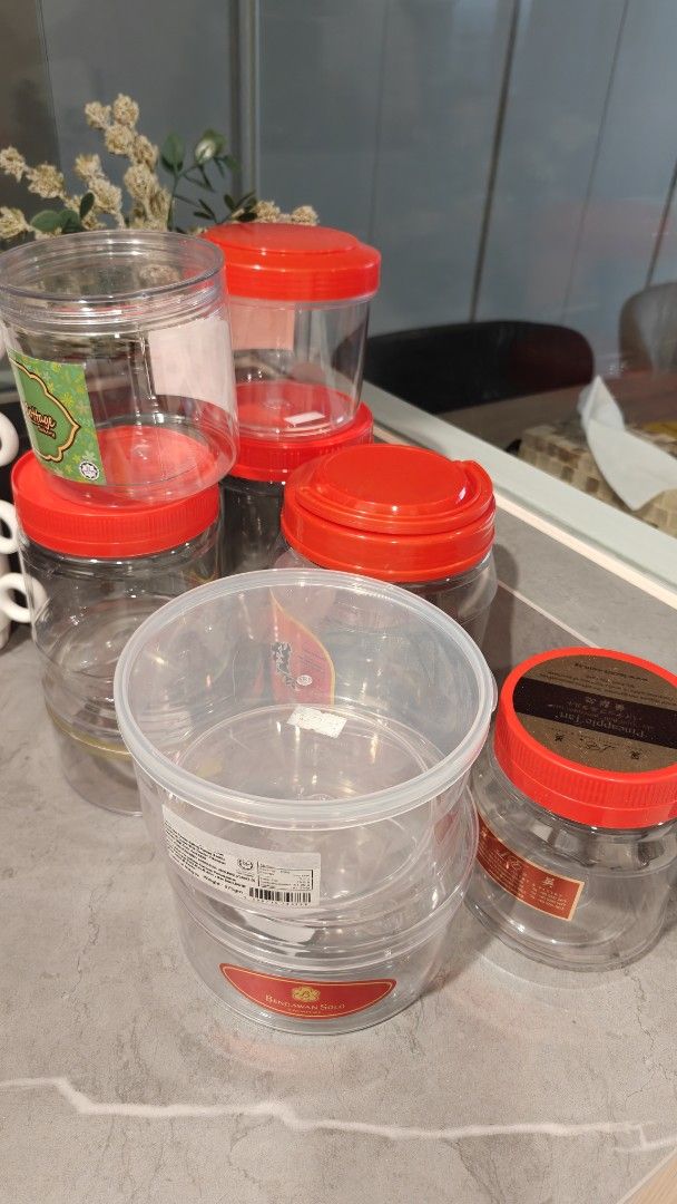 Assorted Plastic Storage Containers with Red Lids455396680029982720