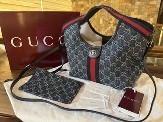 (Category: ) located in . Submitted by chloe_luxuries (Listing ID 1438259814, Image 1). Description: .