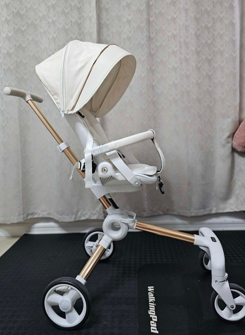 Baby stroller from KOREA (Category: Strollers) located in Quezon. Submitted by onulharu33 (Listing ID 1438210092, Image 2). Description: ✨️Selling KOREAN BRAND "YOLOBEBE" stroller in excellent condition❤️ ✨️P8500 (New price is around 16k) ✨️360° rotating seat ✨️Welcome LED light ✨️Quick step brake system for easy and fast stopping ✨️ Perfect for everyday outings with your little one 👶🏻 ✨️Qc area ✨️Mop : Gcash, lalamove ✨️Pick up or lalamove par