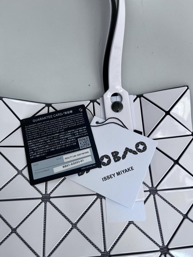 BaoBao ISSEY MIYAKE (Category: Luxury Bags & Wallets) located in Lipa City. Submitted by thyra06 (Listing ID 1438180750, Image 2). Description: Baobao isseymiyake orig bnwt.