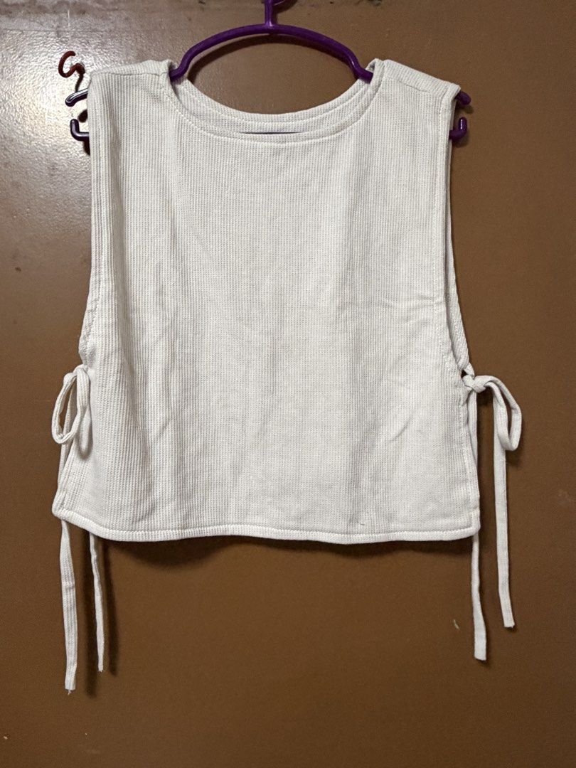 Beige Sleeveless Summer Tie Top (Category: Sleeveless) located in Meycauayan. Submitted by _cbear (Listing ID 1438270110, Image 1). Description: ~ Ties on both sides - Perfect for Hubaderas - Very soft hq waffle-like fabric - Worn once - S to M .