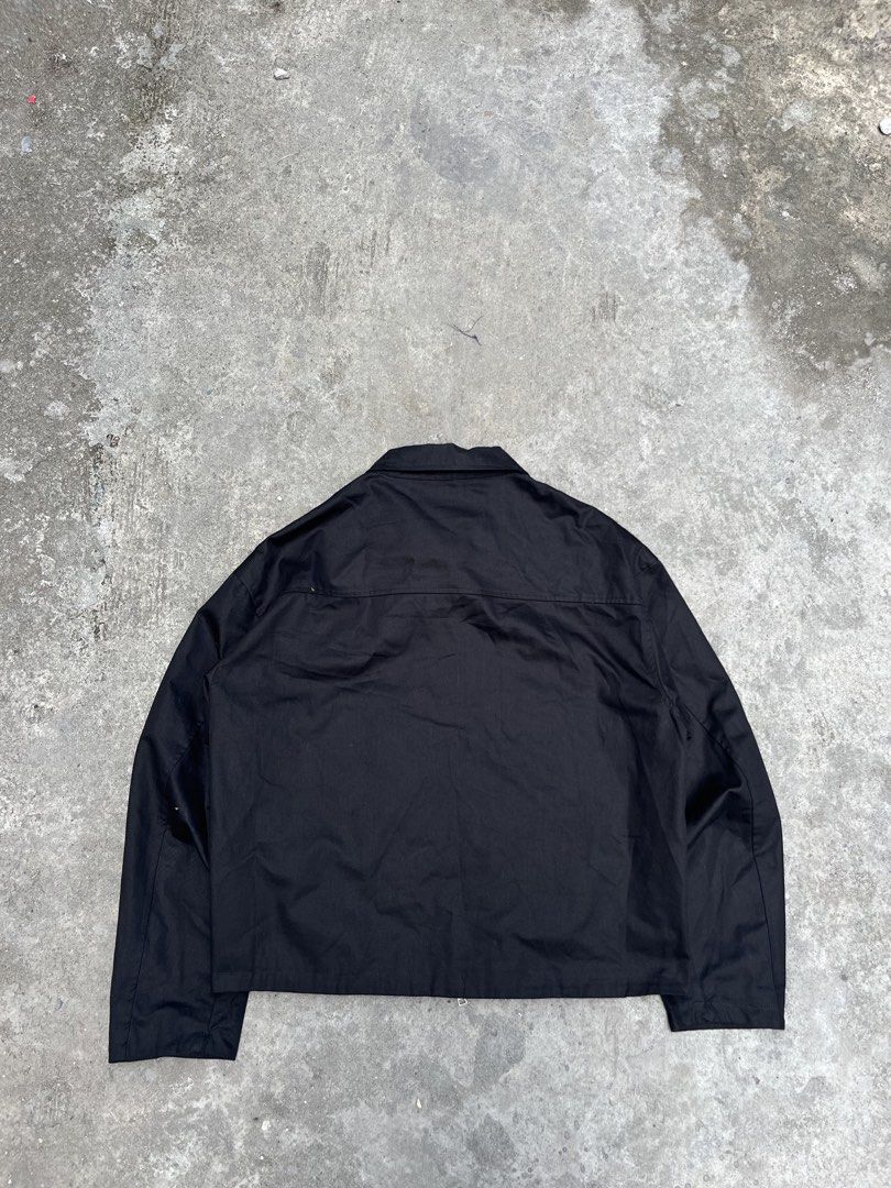 Black Icon Casual Zip-Up Casual Jacket (Category: Coats, Jackets and Outerwear) located in Cavite. Submitted by kulotjunks (Listing ID 1438135272, Image 3). Description: Black Icon Casual Zip-Up Casual Jacket Size: Large Width: 24 Length: 26 Shoulder: 23 Sleeve: 24 Excellent Condition 🏷️ Price: ₱1380 ( Free Shipping ) .