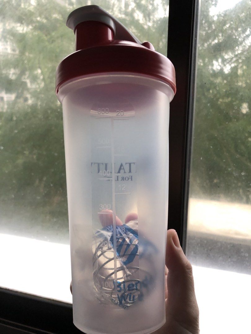 BlenderBottle Classic 28 oz Shaker Bottle455842205502033923