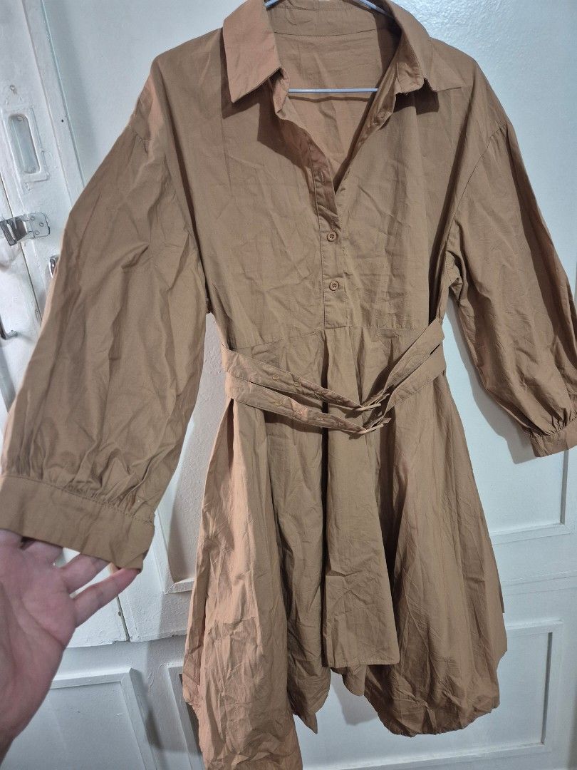 Brown Dress with Belt (Category: Dresses) located in Quezon City. Submitted by conchicken (Listing ID 1438170364, Image 2). Description: - Brown collared dress - Long sleeves - Button-down front - Includes matching belt - Lightweight fabric - Suitable for warm weather - Classic, versatile design - up to 40 bust line - garterized likod so weist up to 34.