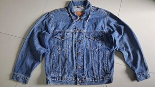 (Category: ) located in . Submitted by thriftrot (Listing ID 1438195957, Image 1). Description: .