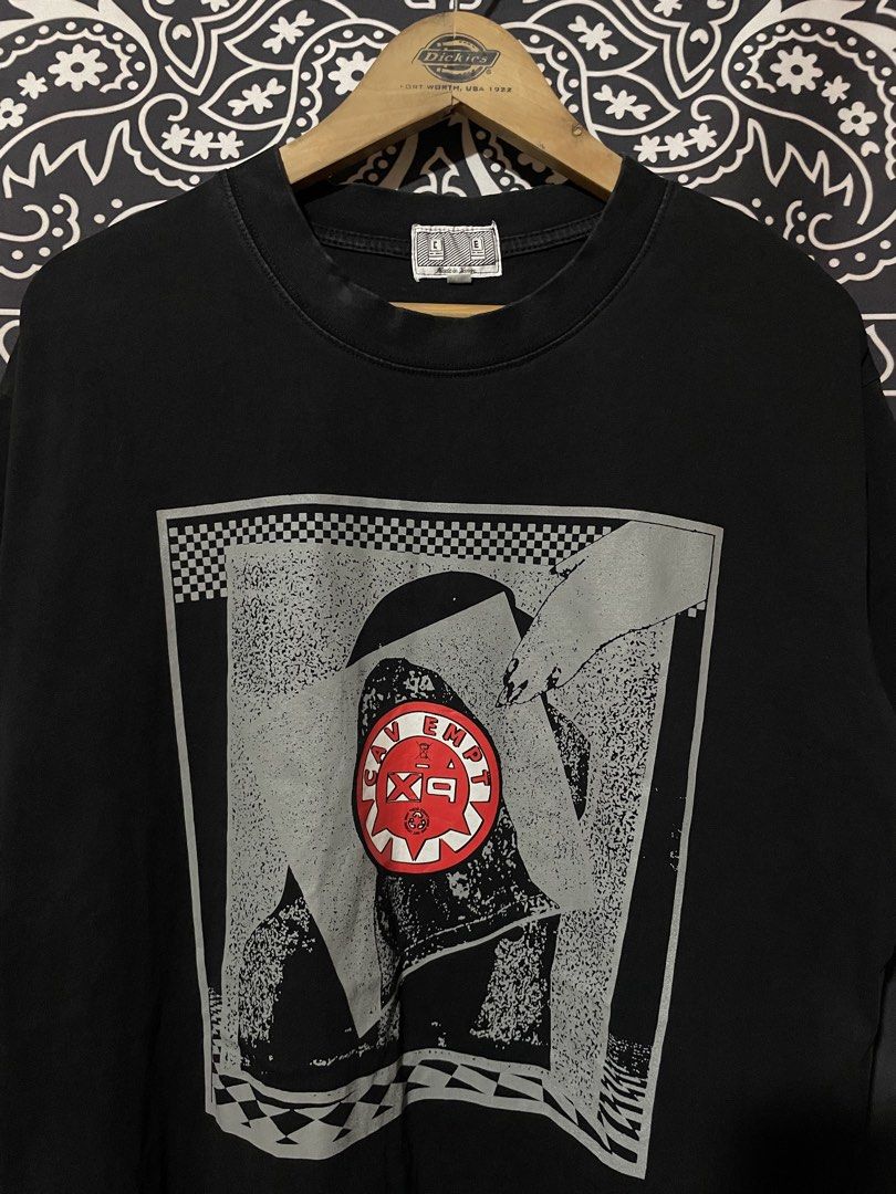 Cav Empt Graphic Tee (Category: Tshirts & Polo Shirts ) located in Dasmarinas. Submitted by rebiboyz (Listing ID 1438298613, Image 3). Description: - Black Cav Empt T-shirt - Graphic print on front -SIZE XL (23x29) -Need wash only.
