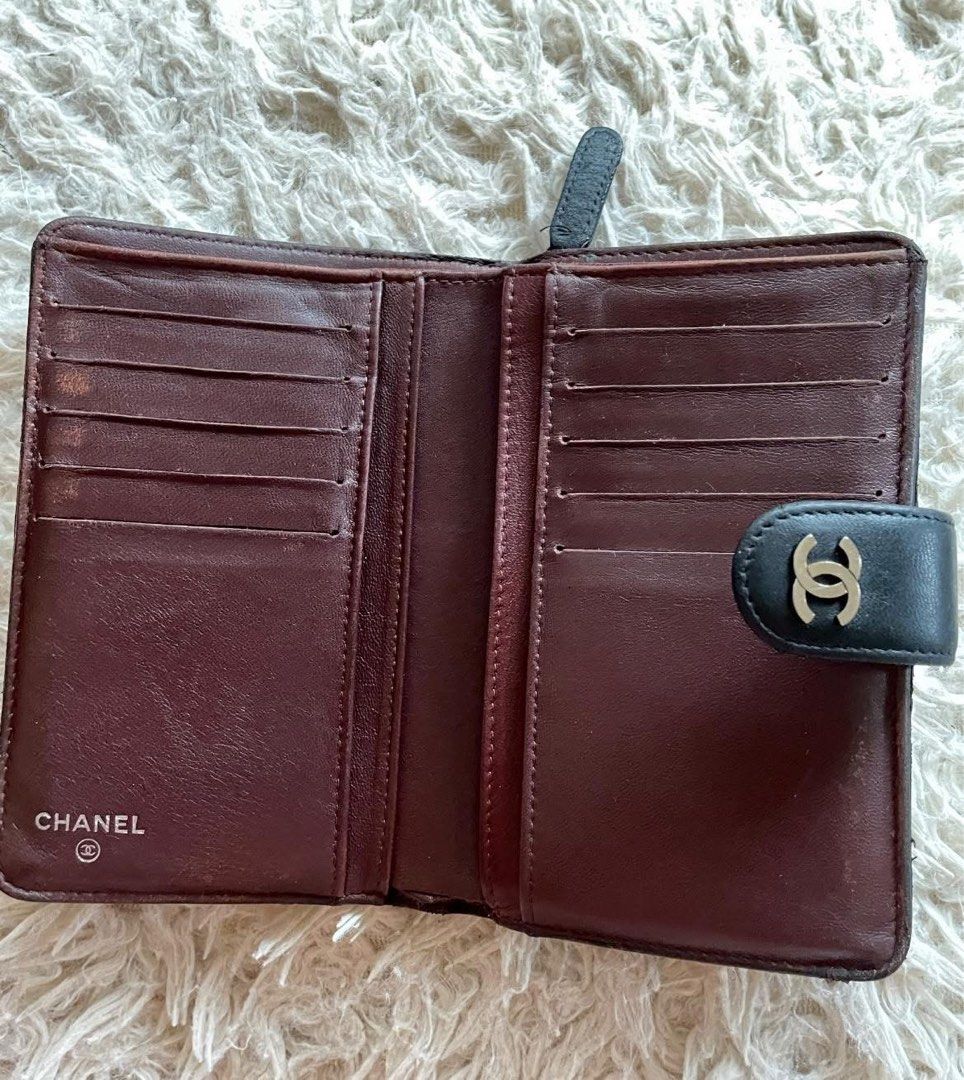 Chanel Bi-fold French wallet (Category: Luxury Bags & Wallets) located in Cebu City. Submitted by lefasyon (Listing ID 1438171924, Image 2). Description: Preloved Chanel Black CC French Wallet 🩶 Exterior Material: Lambskin Leather Hardware: SHW Height: 10 cm Interior Material: Leather and Fabric Length: 15 cm Origin: Italy Production Year: 2012 Width: 3 cm Item Condition: Fair Well-maintained with minor scuffs on interior/exterior/lining, exteri