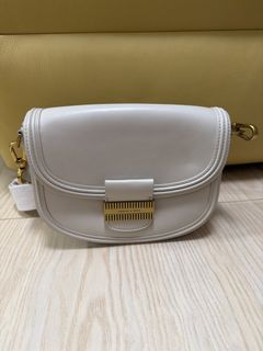 （分類：）位於 。 由 danielle_ll 提交（商品編號 1438248298，圖片 1）。簡介： 。