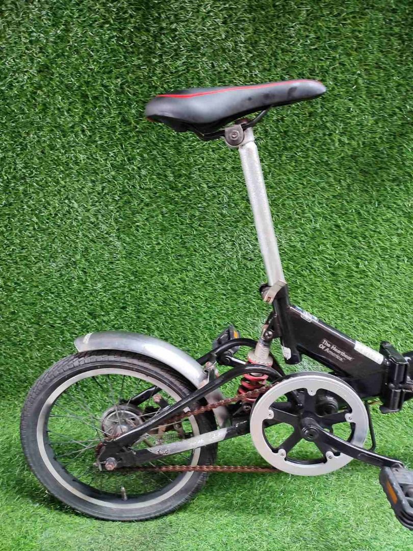 CHEVROLET 16" FOLDING BIKE JAPAN SURPLUS (Category: Bicycles) located in Valenzuela. Submitted by haponbikessurplus (Listing ID 1438123717, Image 2). Description: HIGH TENSILE STEEL FRAME SINGLE SPEED 2 FOLD WITH SUSPENSION COLOR: BLACK.