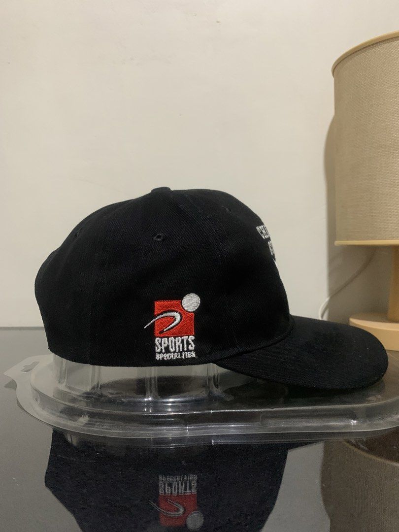 Chicago bulls vintage cap wool (Category: Caps & Hats) located in Rizal. Submitted by japan__surplus (Listing ID 1438115678, Image 3). Description: Please see details on pictures thank you ☺️.