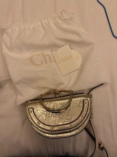 （分類：）位於 。 由 bagsshoesfever 提交（商品編號 1438242439，圖片 1）。簡介： 。