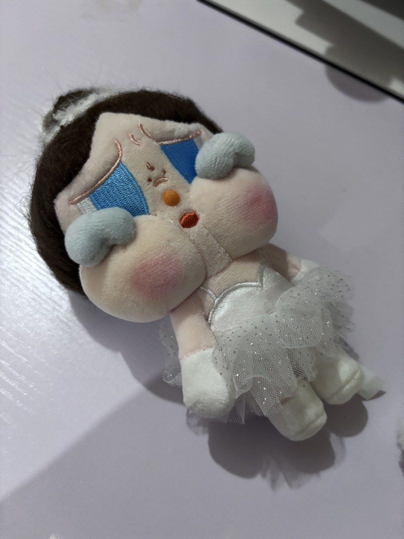 Cry baby shiny shiny series (Category: Designer & Blind Box Toys) located in Paranaque City. Submitted by luxemomma (Listing ID 1438184813, Image 2). Description: Like new . Authentic Loc: paranaque Mop; gcash/bpi.