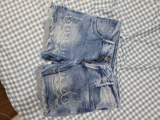 （分類：）位於 。 由 notevensalami 提交（商品編號 1438153622，圖片 1）。簡介： 。