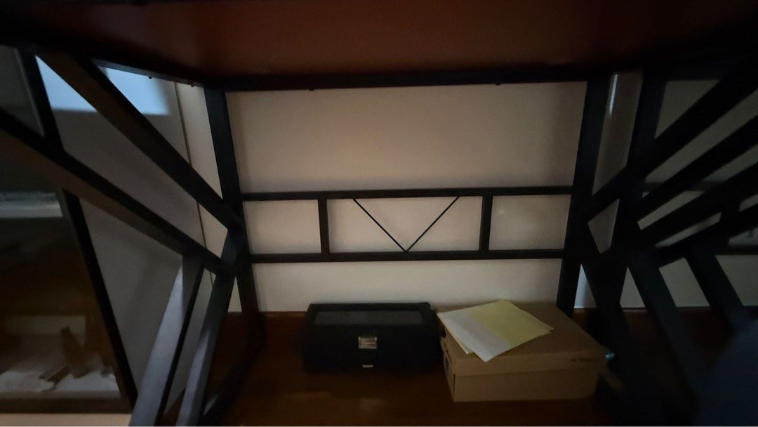 Desktop with shelves455991202457866242