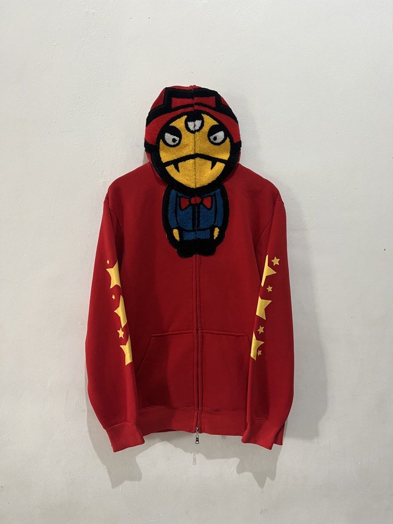 Devil Nut FullZip Hoodie (Category: Activewear) located in Bacoor. Submitted by basicthrift (Listing ID 1438186172, Image 1). Description: Excellent Condition Pm for more info.
