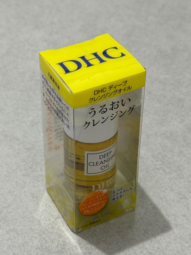 DHC Cleansing Oil 30ml (Category: Face Care) located in Quezon City. Submitted by shopinbwncloset (Listing ID 1438273957, Image 1). Description: Brandnew (ONLY ONE STOCK) Bought in Shanghai recently RFS: overlooked my stock, still have a lot of cleansing oil Travel size 30ml (perfect for travelling) Mini sizes are rare to find One of my favorite cleansing oils SF shouldered by the buyer PAYMENT FIRST BEFORE SHIPMENT (LALAMOVE/J&T).