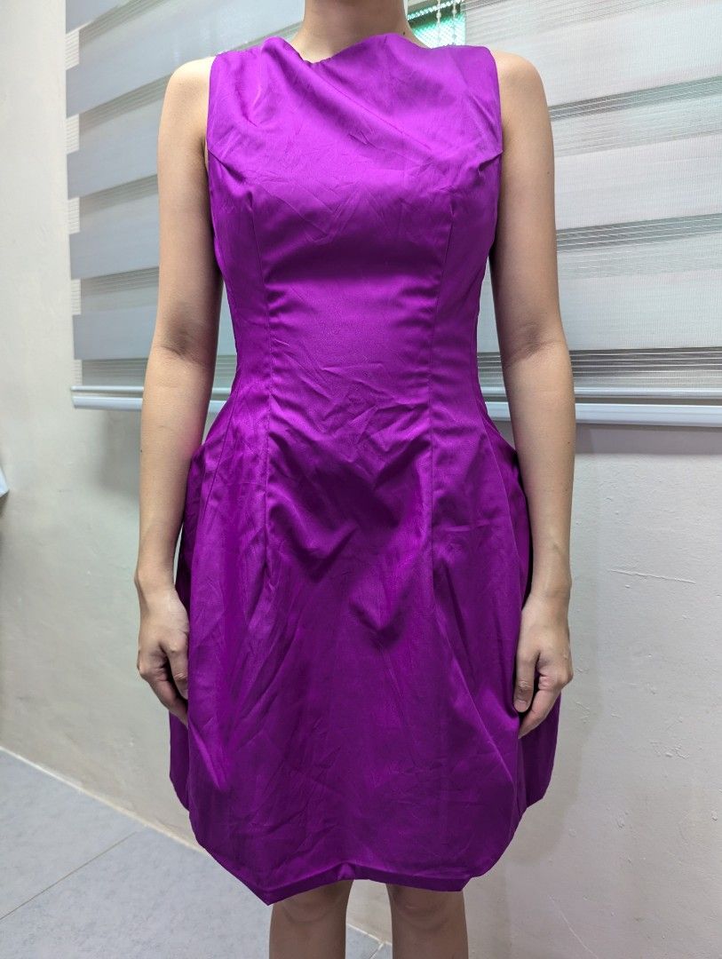DIGM Purple Sleeveless Dress (Category: Dresses) located in Quezon City. Submitted by llue_ (Listing ID 1438190497, Image 1). Description: - Brand: DIGM - Color: Purple - Style: Sleeveless dress - Neckline: Round - Closure: Back zipper - Fit: Fitted bodice, flared skirt - Size: S - Occasion: Special events, night out Excellent condition. Worn once, very clean, and well-maintained. Send a DM if you want more photos or details. Ready to ship! ✨.