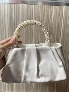 (Category: ) located in . Submitted by preloved.wowa (Listing ID 1438151734, Image 1). Description: .