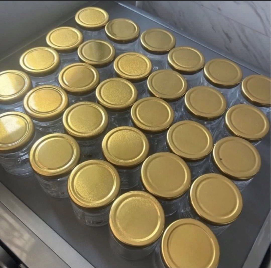 Empty Glass Jars with Gold Lids 180ml455956690539663361