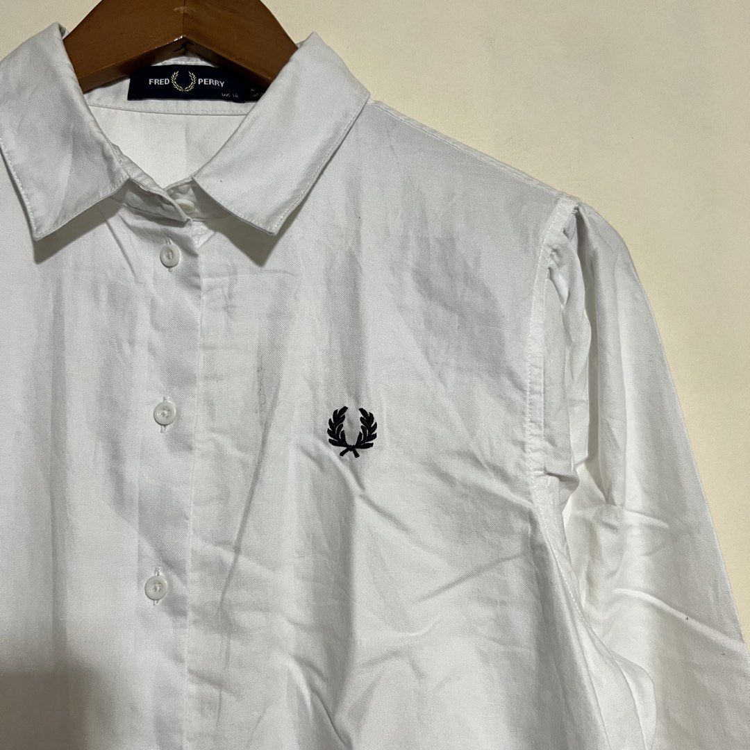 Fred Perry Buttondown L/S (Category: Longsleeves) located in Puerto Princesa. Submitted by mshookup (Listing ID 1438232037, Image 2). Description: Size: 6 USA Excellent USED Condition Measurements: 19.5" pit to pit 28" length Manage your expectations. Thrifted‼️.