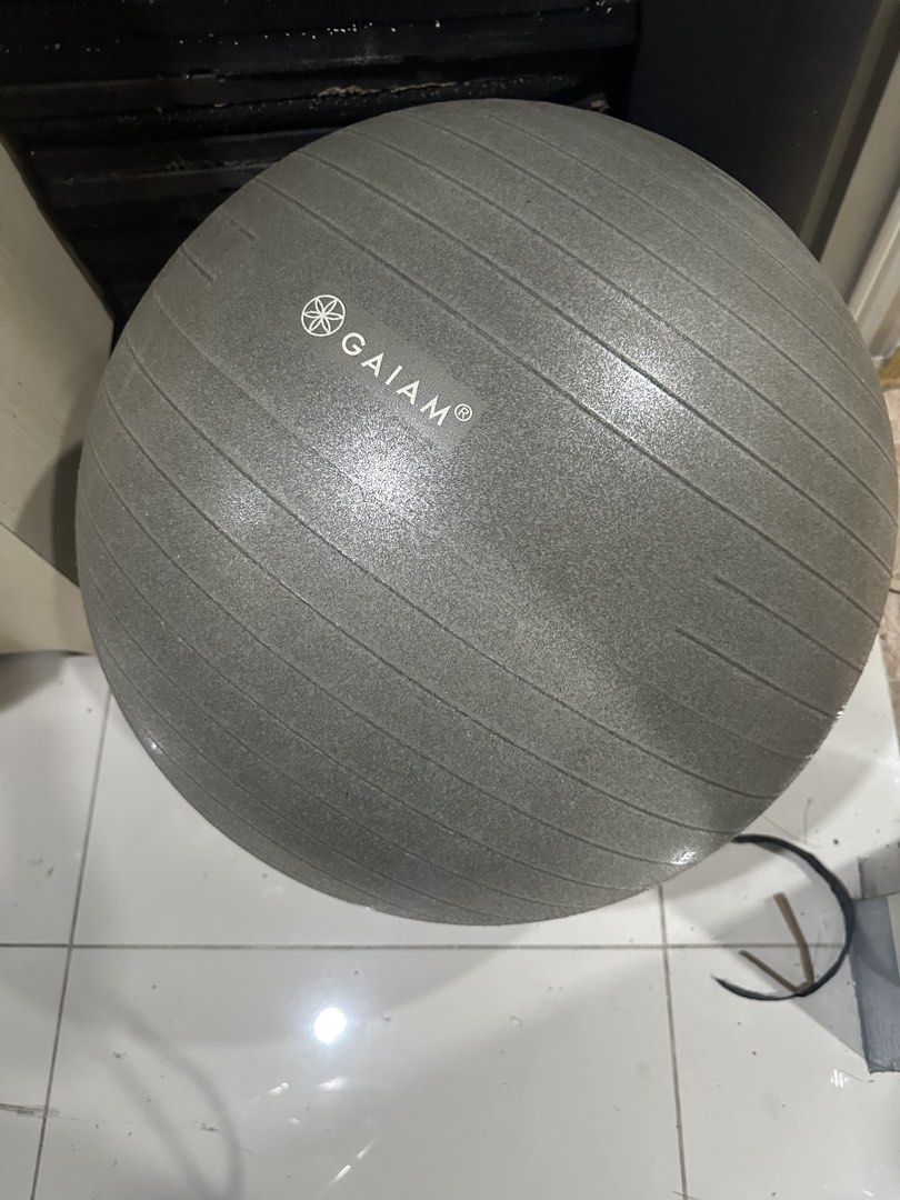 GAIAM 65cm stability ball (Category: Toning & Stretching Accessories) located in Quezon City. Submitted by lessp (Listing ID 1438182318, Image 1). Description: .