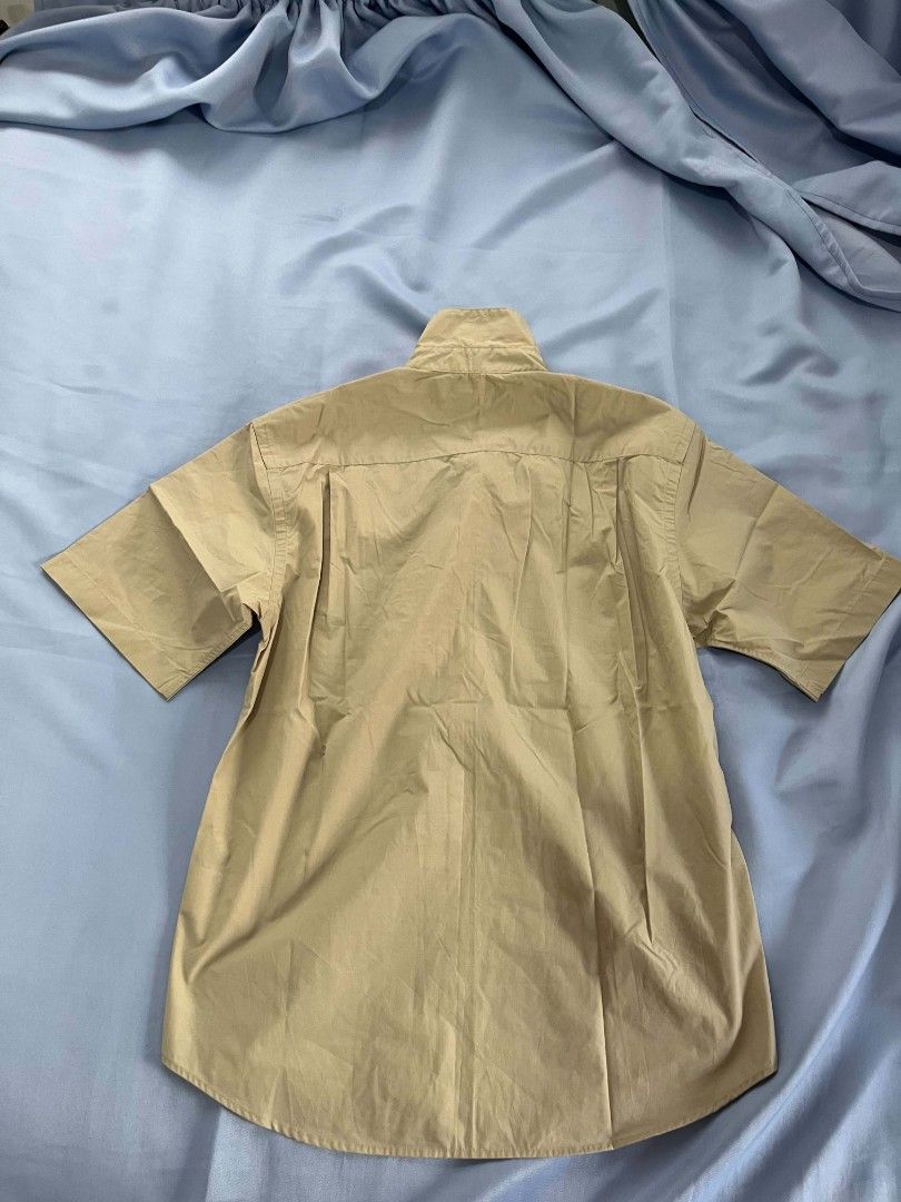 GU Short Sleeve Polo XS (Category: Shirts) located in Cavite. Submitted by abe12345 (Listing ID 1438267599, Image 2). Description: GU Polo W-19 L-26 THRIFTED ITEM COLOR MAY VARY DUE TO LIGHTING OFF/LEGIT Shipping thru J&T. Shipping fee will be shouldered by the buyer. Shipping Fee may vary on your location. Payment First thru Gcash or Meet up. Location:Cavite.