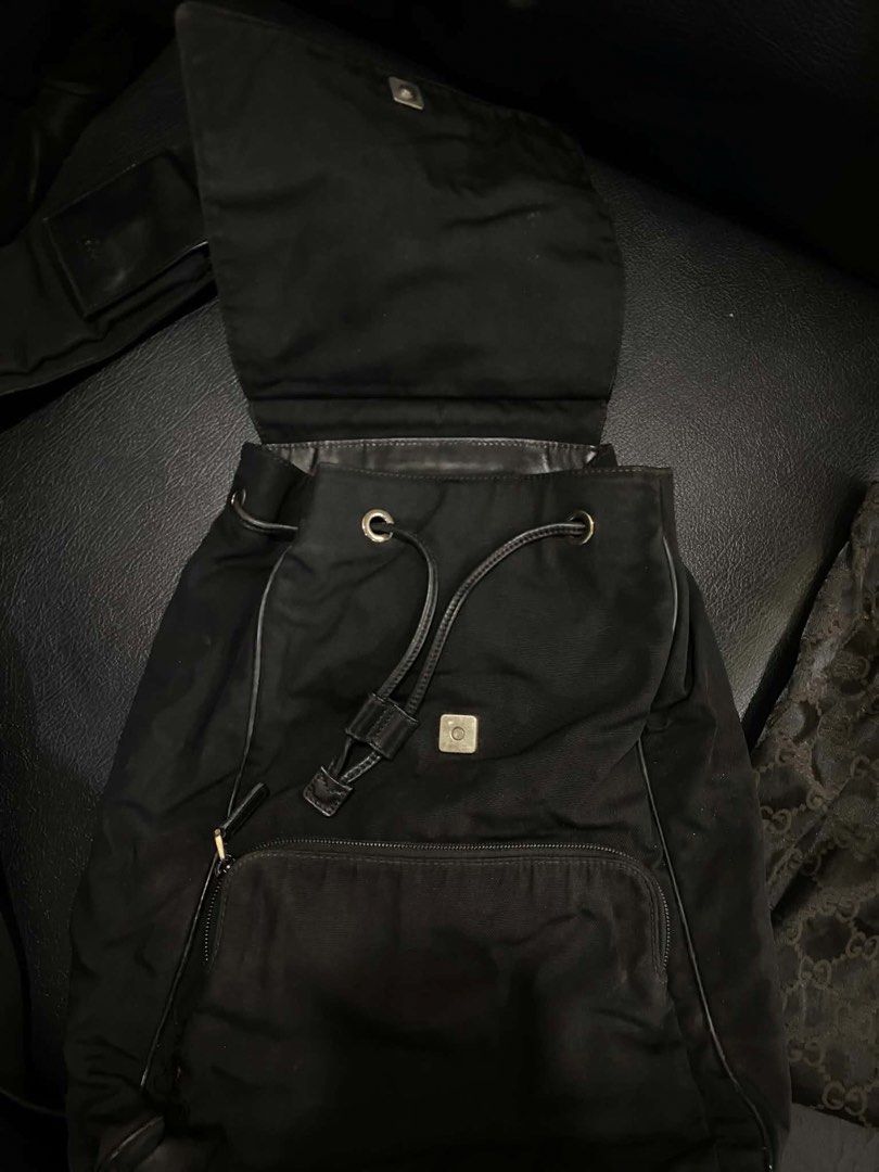 Gucci CrossBody Bag (Large) Authentic. (Category: Luxury Bags & Wallets) located in Cabanatuan. Submitted by ukaythriftedkoto (Listing ID 1438211897, Image 2). Description: GUCCI AUTHENTIC BAG NO ISSUE GOOD Excellent Condition .
