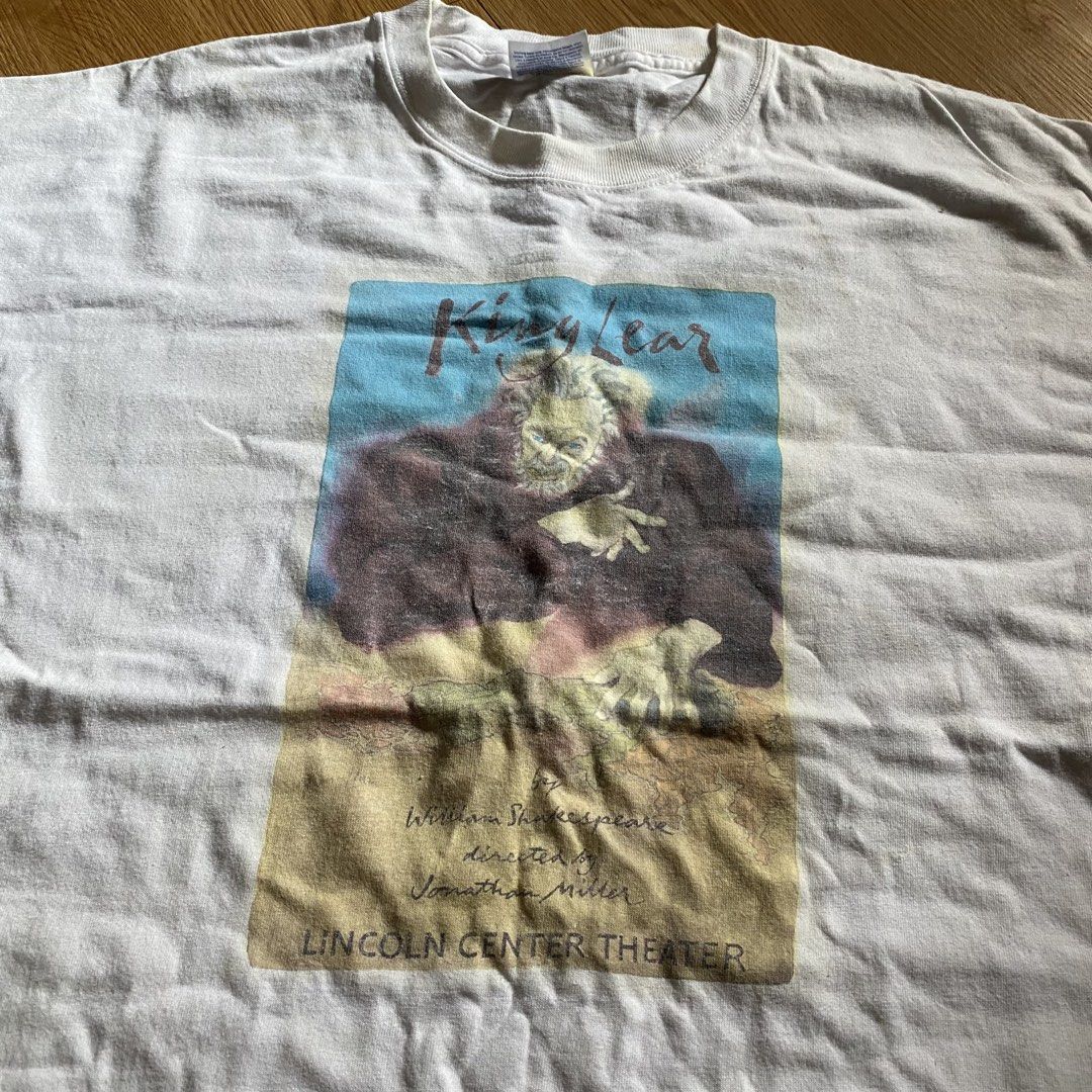 King Lear Vintage William Shakespeare shirt (Category: Tshirts & Polo Shirts ) located in Mabalacat. Submitted by gotthemgems (Listing ID 1438270342, Image 2). Description: King Lear Vintage William Shakespeare shirt Theater poster design 23.5W 30L, 90s Hanes tag Color rate: 9/10 Minor stain - ₱800 + shipping fee Luzon: +50 Visayas/Mindanao: +75 📍 Pampanga 🚚 Local courier: J&T Express.