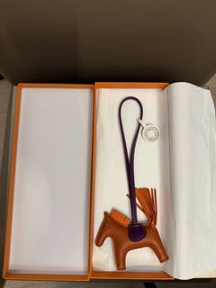 （分類：）位於 。 由 laicwy 提交（商品編號 1438250886，圖片 1）。簡介： 。
