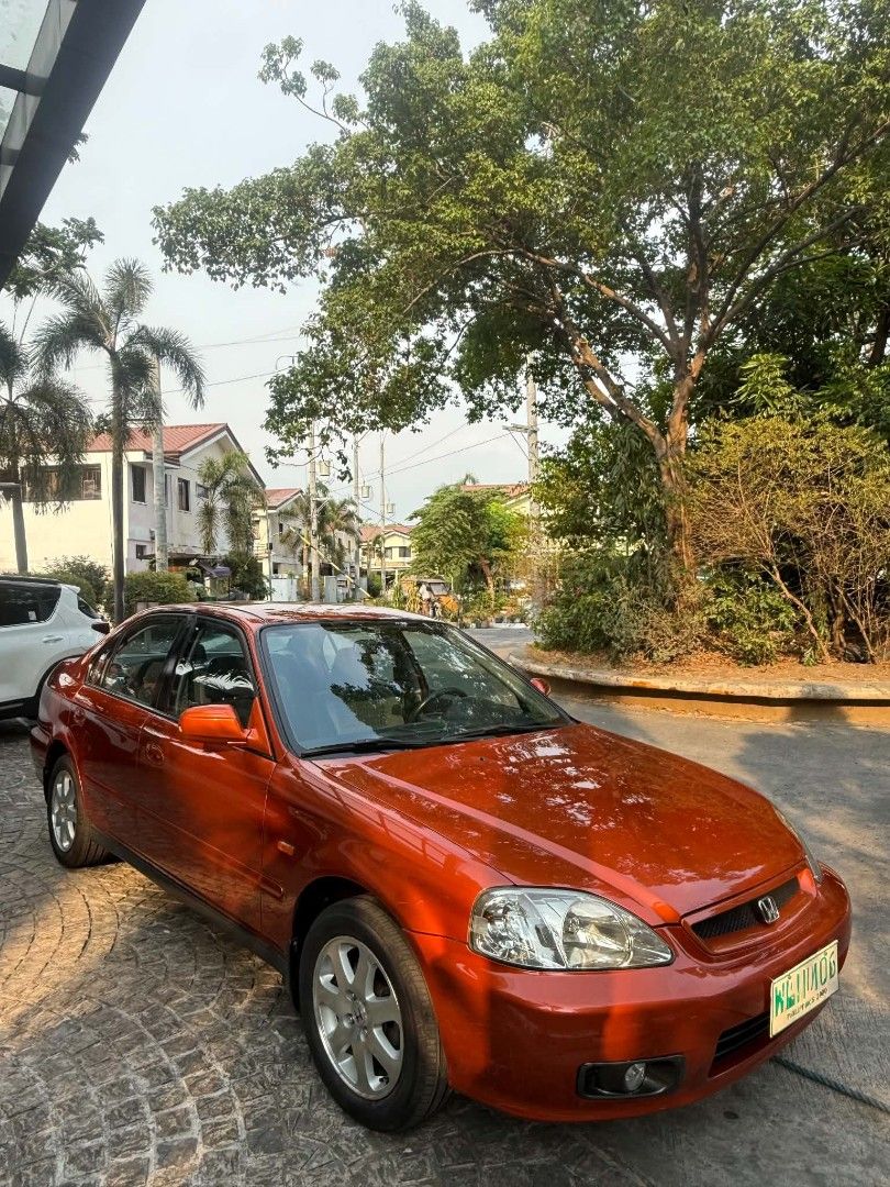 Honda Civic SiR Manual (Category: Used Cars) located in Pateros City. Submitted by mgldelacruz_ (Listing ID 1438296936, Image 3). Description: FOR SALE 🔥 Time Capsule Condition ✨ One of the few surviving 2000 Honda Civic SiR ✔️ Preserved Condition ✔️ 70,000 Mileage Only ✔️ ALL STOCK Since Day 1 ✔️ Sobrang Fresh Interior ✔️ Complete Manuals & Brochure ✔️ 2 Original Keys ✔️ Original Paint ✔️ Original Kenwood Speakers ✔️ All Stock Engine Rarely see