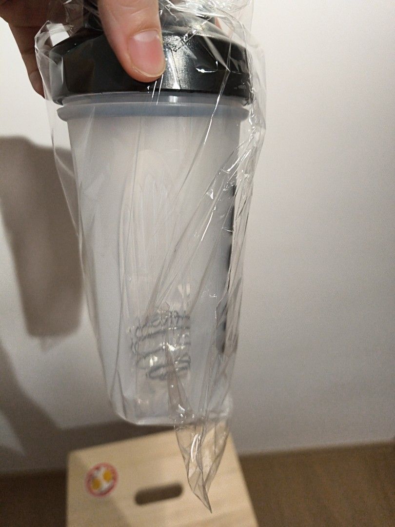Hussl Shaker Bottle - Brand New455522061796003841