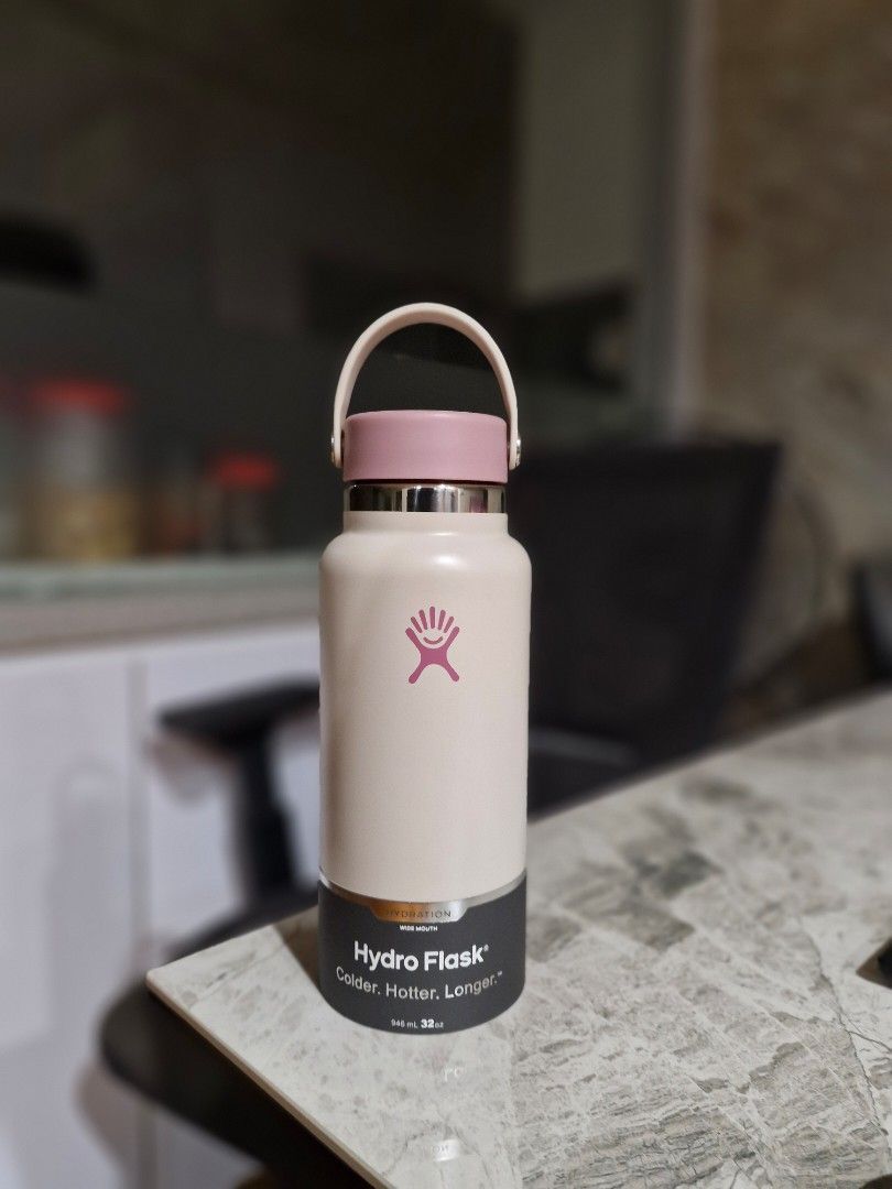Hydro Flask 32oz Water Bottle - White/Pink456064428933785600