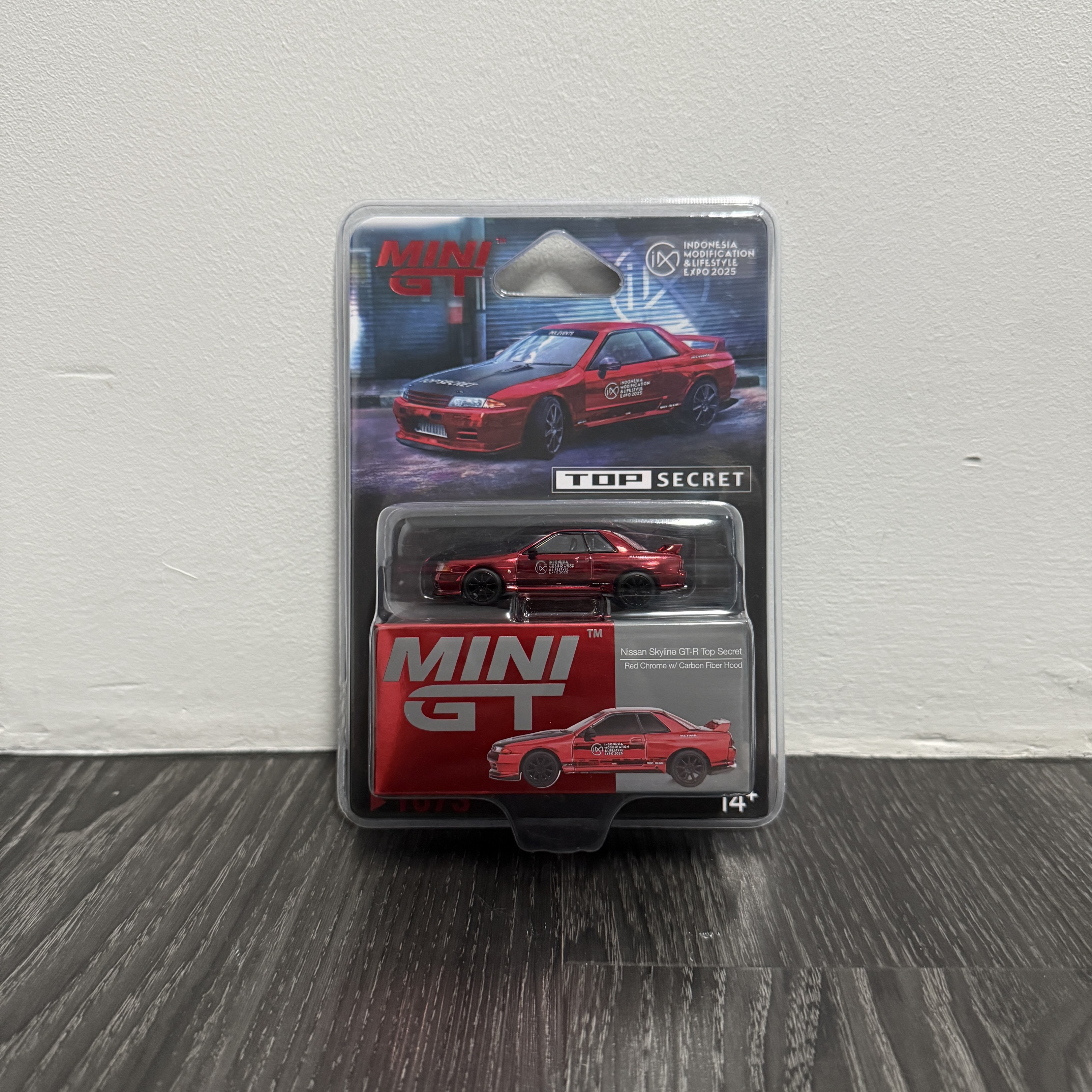 [IMX 2025] Mini GT Nissan Skyline GT-R Top Secret Red Chrome w/ Carbon ...