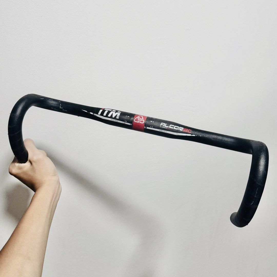 ITM ALCOR 80 Road Bike Handlebar Dropbar (Bicycle, Road Bike, Fixie) (Category: Parts & Accessories) located in Singapore. Submitted by saigonapple (Listing ID 1438141522, Image 1). Description: *** Good Working Condition *** - ITM ALCOR 80 road bike handlebar - Width: 420mm - Clamp Diameter: 31.8mm - Reach: 70mm - Drop 125mm - Weight: 300g - Ideal for road bike upgrades #ITM ALCOR 80, Handlebar, Handle Bar, Dropbar, Drop Bar, Bicycle, Road Bike,