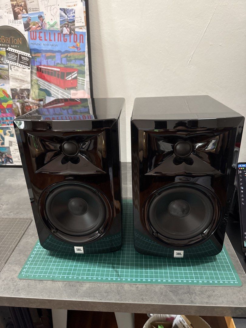 JBL LSR30X - Studio Speakers457249156991569922