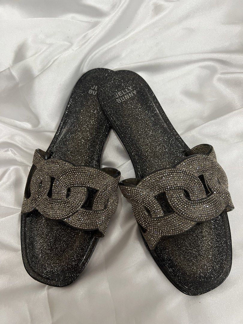 Jelly Bunny Grase Glis Sandals (Category: Flats & Sandals) located in Manila. Submitted by loveinluxxe (Listing ID 1438198932, Image 2). Description: No inclusion Size 37 Can fit 24.5cm (slim) ₱1,500.