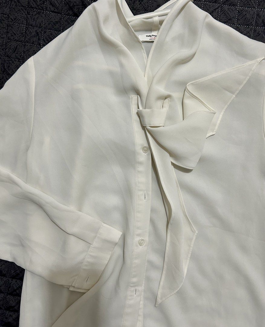 Korean Cream Long sleeves Blouse (Category: Blouses) located in Quezon City. Submitted by closetgoodeez (Listing ID 1438240087, Image 2). Description: *FOR SALE PRELOVED BLOUSE * - long sleeves cream blouse - Tie-neck design - Long sleeves - Button-down front - Relaxed fit - Made in Korea - Lightweight fabric - Classic and versatile style - LENGTH: approx. 24 inches - sleeve length: 21 inches * No reservations/holds * Payment required to secure i