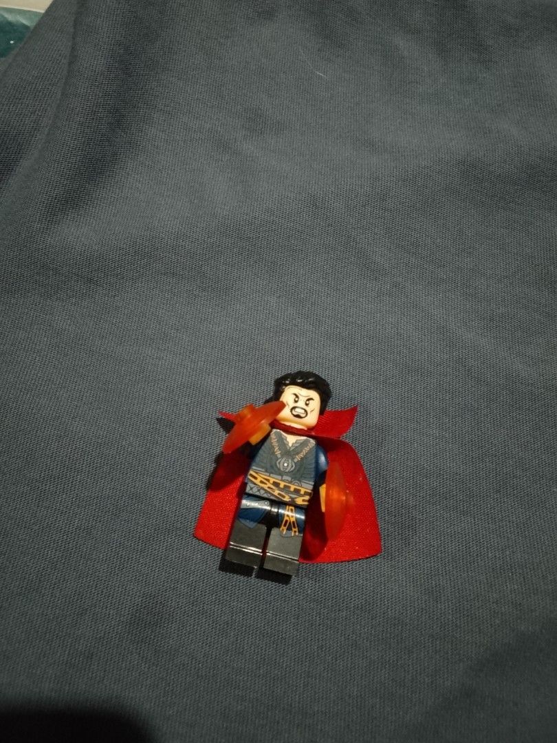 Doctor Strange | Marvel Lego (Category: Toys & Games) located in Naga. Submitted by brickhaven11 (Listing ID 1438123891, Image 1). Description: - Lego Doctor Strange minifigure - Features a red cape - Detailed outfit - Ideal for Marvel and Lego collectors.