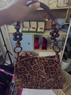 (Category: ) located in . Submitted by jadoreco16 (Listing ID 1438229697, Image 1). Description: .