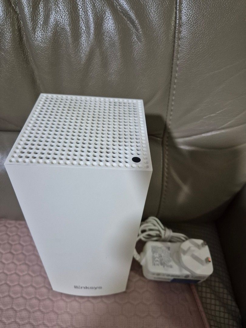 Linksys Router and Mesh WiFi System455774773948590080