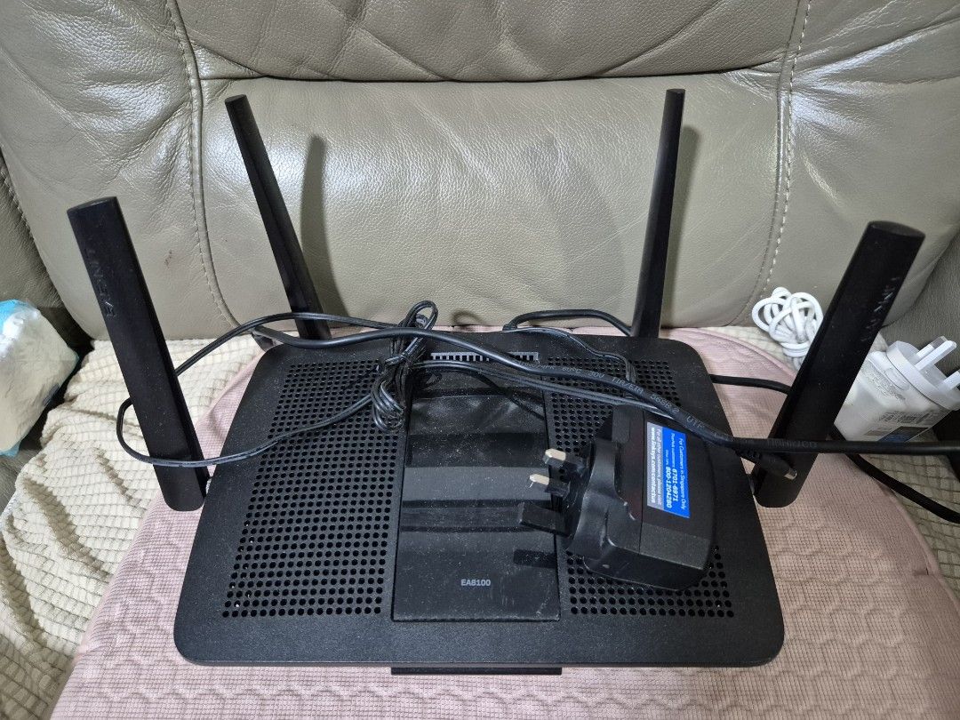 Linksys Router and Mesh WiFi System455774773948590081