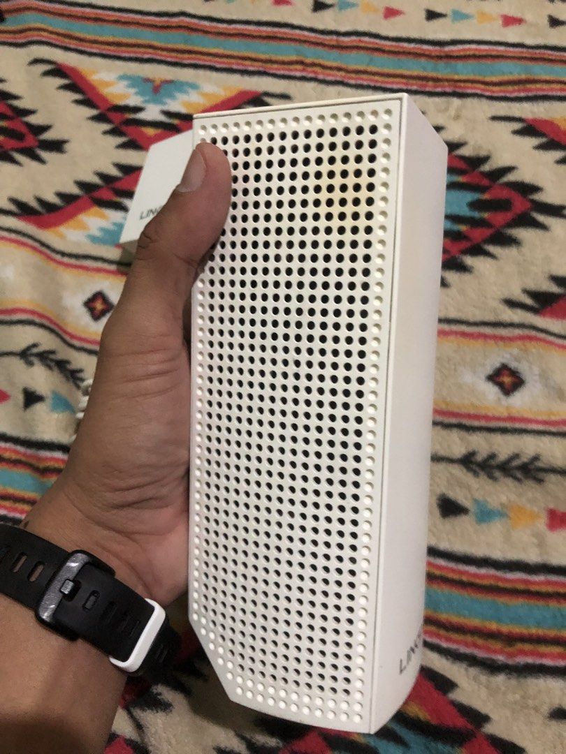 Linksys Velop V2 WH-HW03 (Category: Networking) located in Quezon City. Submitted by markgolveo (Listing ID 1438247648, Image 3). Description: Linksys Velop V2 WH-HW03 Tested working properly Complete with its original adapter.