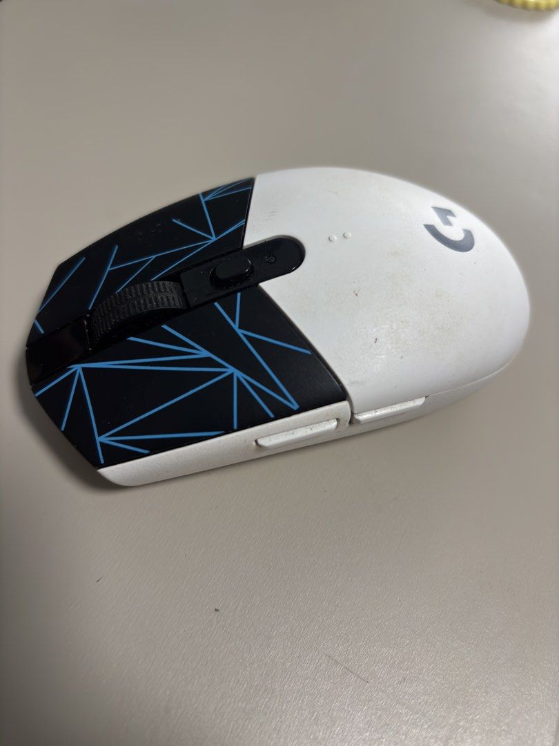 Logitech G304 Wireless Gaming Mouse - White455778245438361600