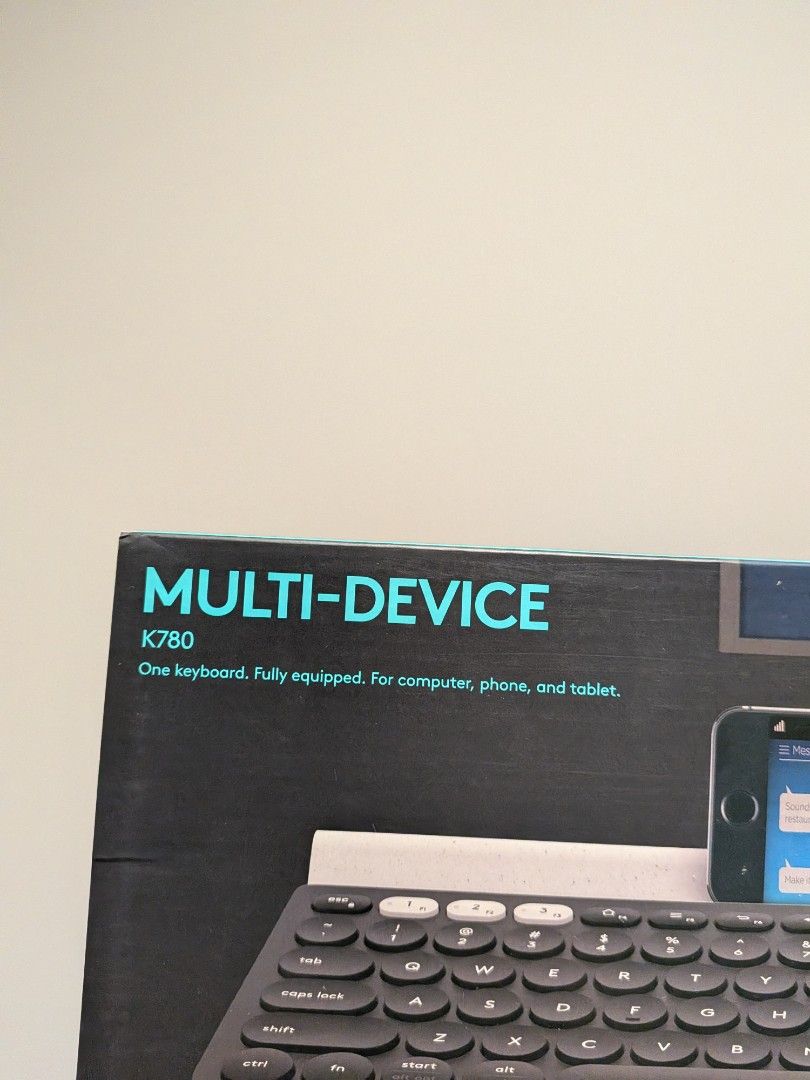 Logitech K780 Multi-Device Keyboard455668281839472641