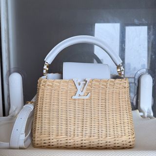 (Category: ) located in . Submitted by elite.essence.ph2 (Listing ID 1438147816, Image 1). Description: .