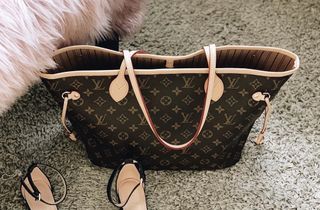 (Category: ) located in . Submitted by lux_t (Listing ID 1438256392, Image 1). Description: .