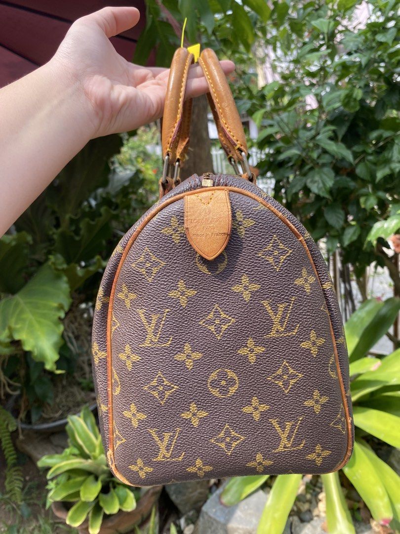 Louis Vuitton Speedy 35 Monogram Handbag (Category: Luxury Bags & Wallets) located in Binan City. Submitted by gabyjose (Listing ID 1438142279, Image 3). Description: Negotiable! PM me your price! - Authentic Louis Vuitton Speedy 35 - Classic Monogram canvas - Iconic LV monogram pattern - Leather handles - Top zipper closure - Includes padlock - Clean interior - Perfect for everyday use Quick authenticity check tips • ✔️ Font: Clean, evenly space