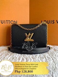 (Category: ) located in . Submitted by belles_lux_closet (Listing ID 1438148085, Image 1). Description: .