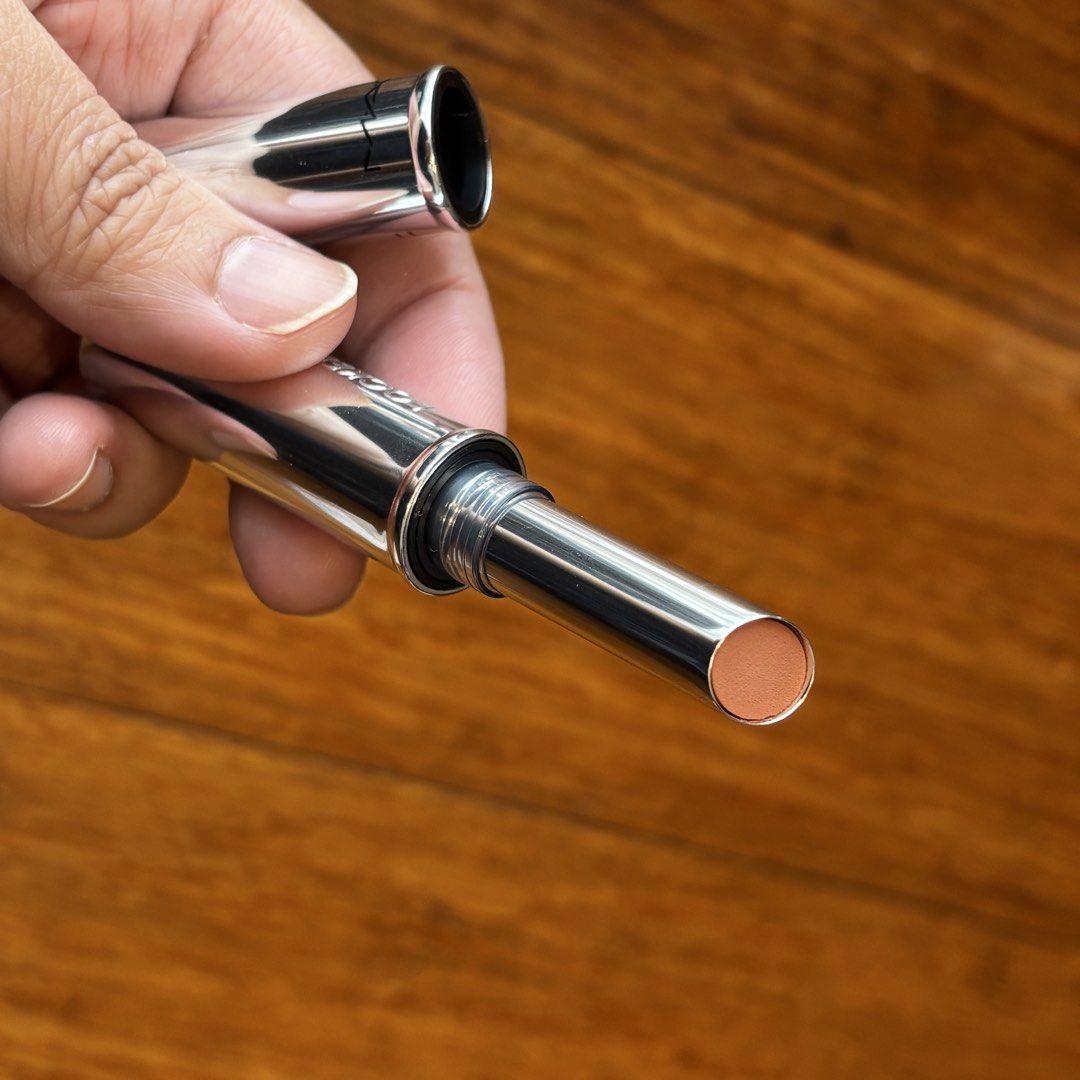 MAC Locked Kiss Lipstick in Teaser (Category: Makeup) located in Manila. Submitted by floraltones (Listing ID 1438180912, Image 3). Description: MAC Locked Kiss Lipstick - shade teaser - brand & unused - kiss proof and transfer resistant - comfortable & long-wearing .
