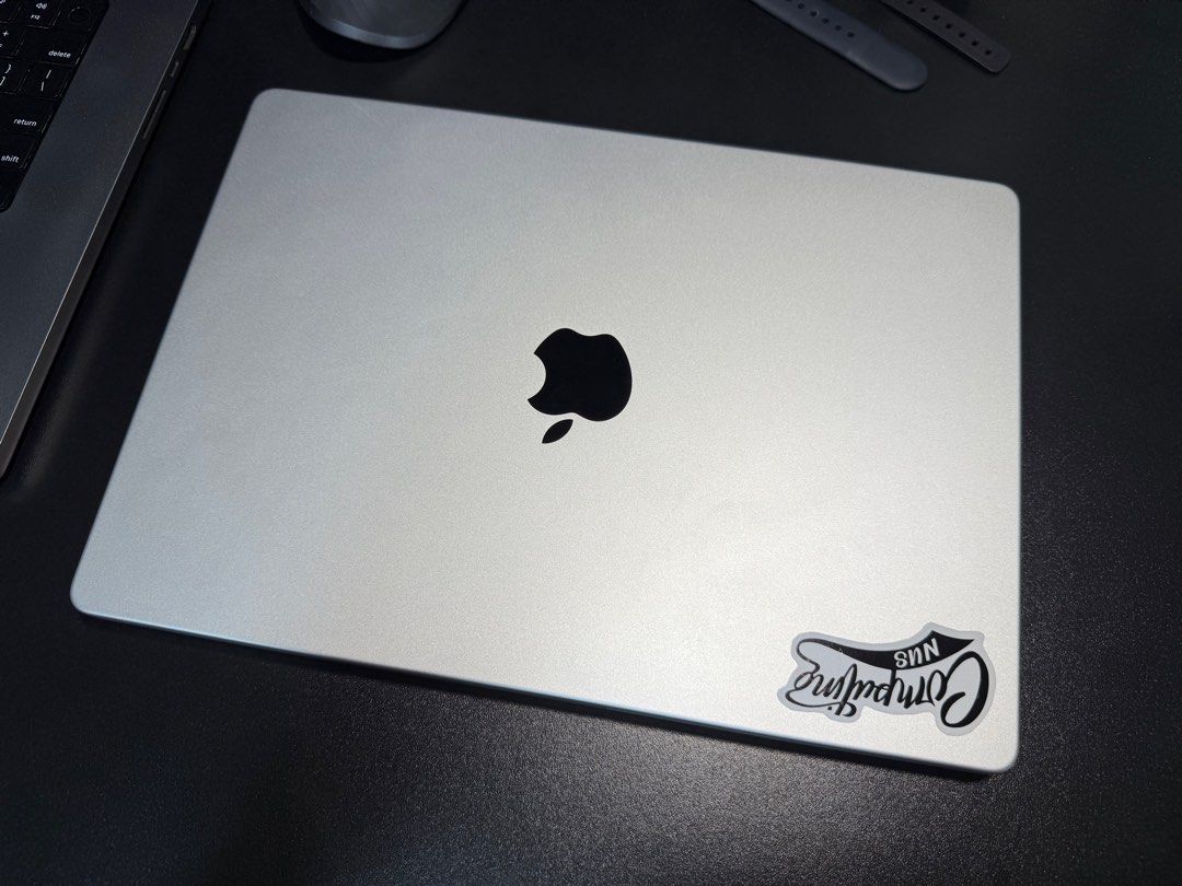 MacBook Pro M2 Pro 14 inch455551387813160960